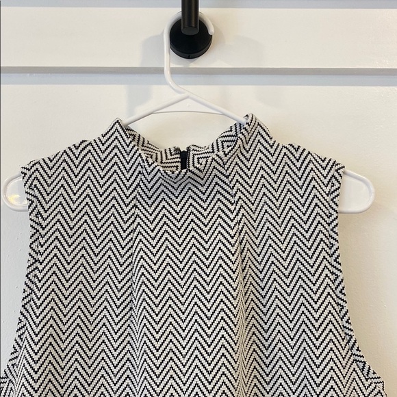 MERONA mock neck Chevron Pattern Sleeveless Dress - Picture 6 of 11
